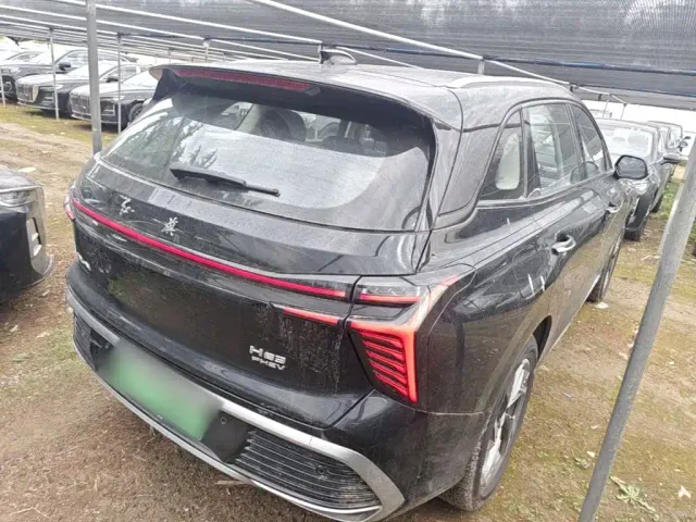 Hongqi HS3 PHEV — Фото автомобиля 6