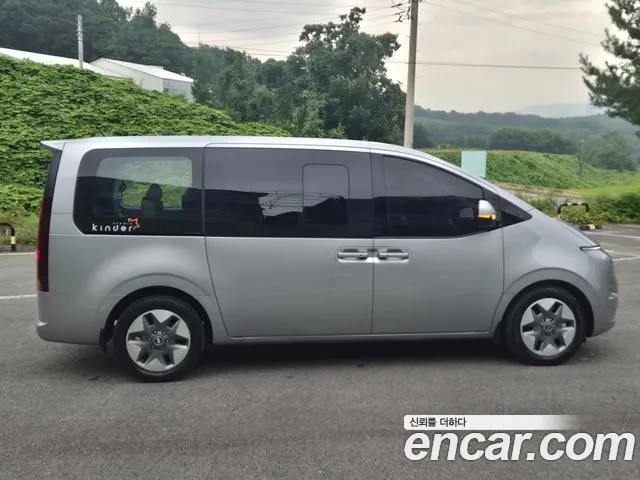 Hyundai Staria Staria Tourer 11 мест — Фото автомобиля 5