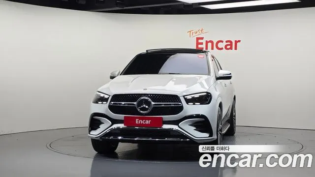 Mercedes-Benz GLE-Class — Фото автомобиля 3