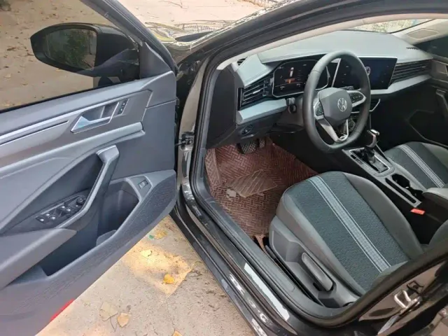 Volkswagen Sagitar — Фото автомобиля 11