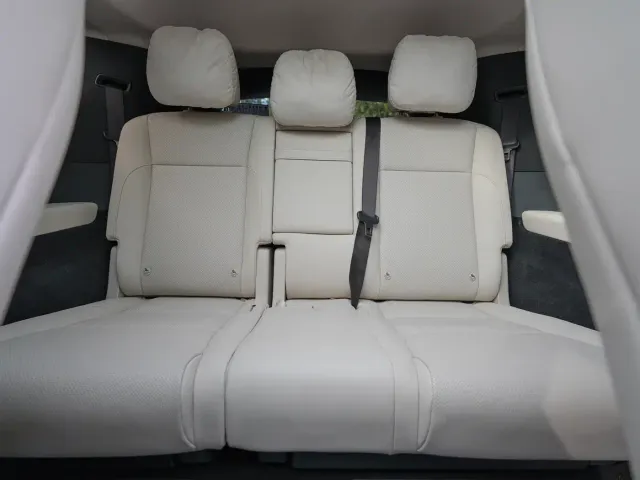 Li Auto MEGA — Фото автомобиля 18
