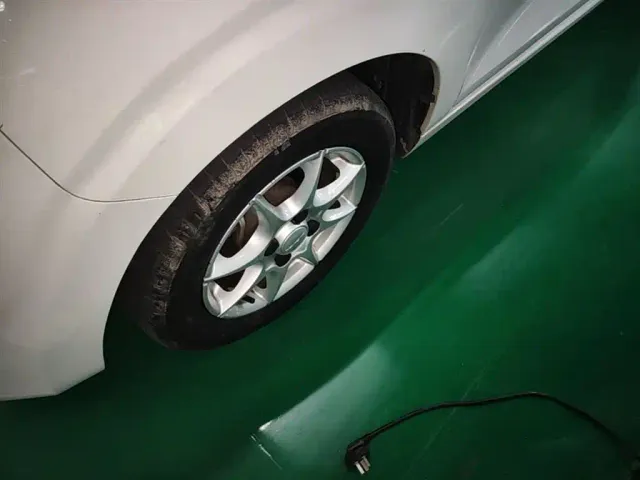 Roewe Clever — Фото автомобиля 22
