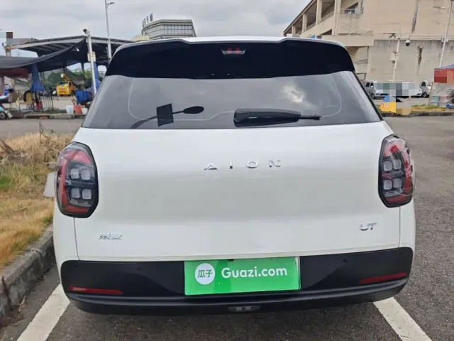 GAC Aion UT — Фото автомобиля 5