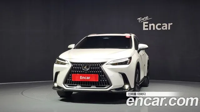 Lexus NX 2nd Gen — Фото автомобиля 3