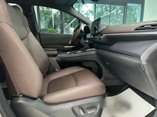 Toyota Granvia — Фото автомобиля 5