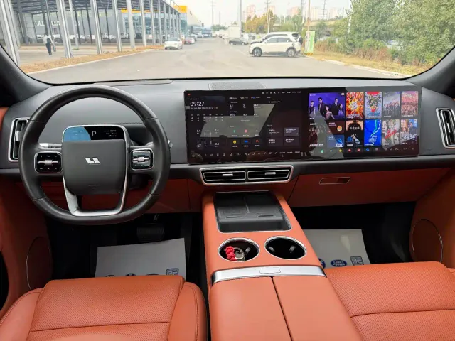 Li Auto L9 — Фото автомобиля 10