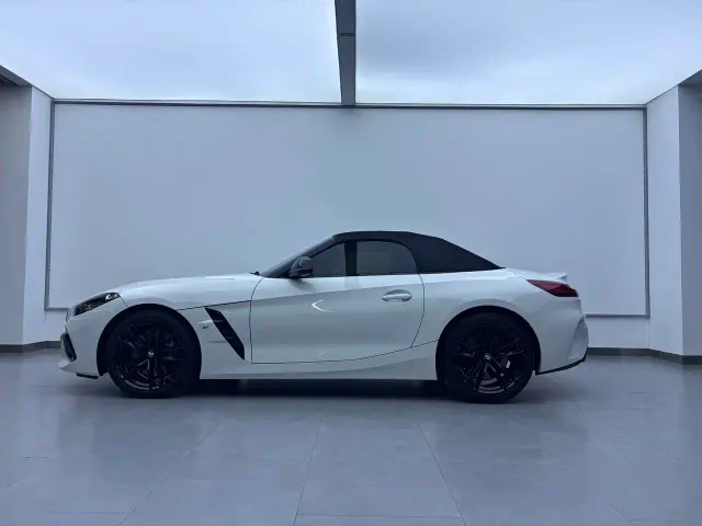 BMW Z4 — Фото автомобиля 2