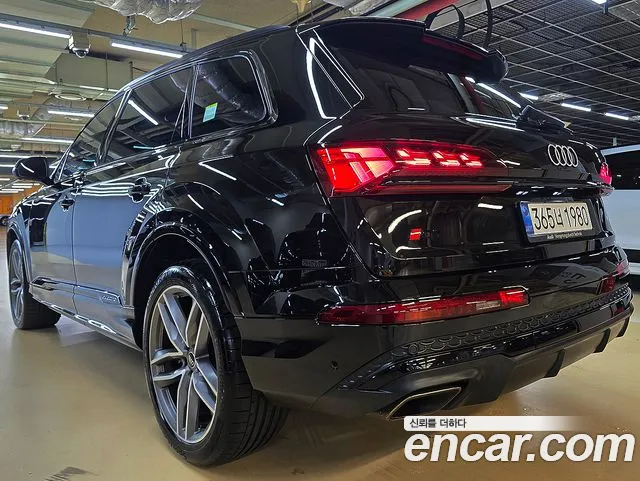 Audi Q7 55 TFSI quattro Premium — Фото автомобиля 5
