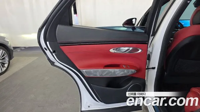 Genesis GV70 2.5T Бензин AWD — Фото автомобиля 21