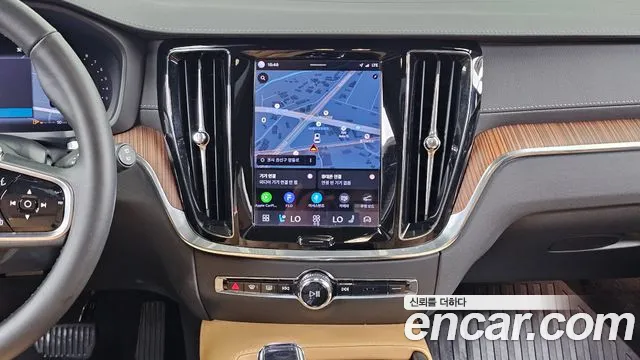 Вольво V60 V60 Cross Country 2 поколение B5 Ultimate AWD — Фото автомобиля 12