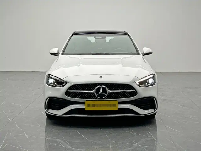 Mercedes-Benz C-Class — Фото автомобиля 2