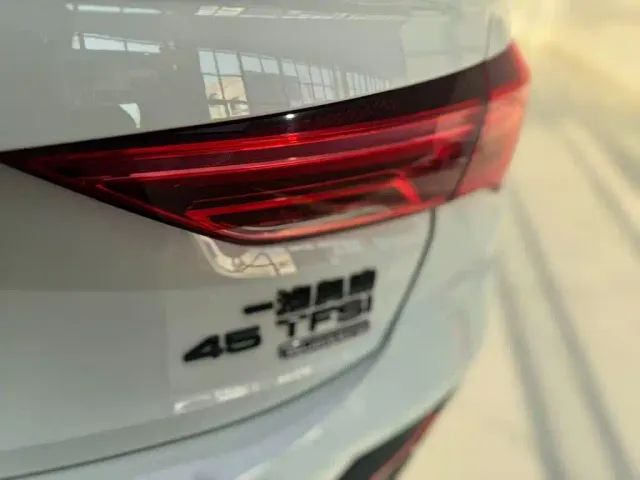 Audi Q3 Sportback — Фото автомобиля 16