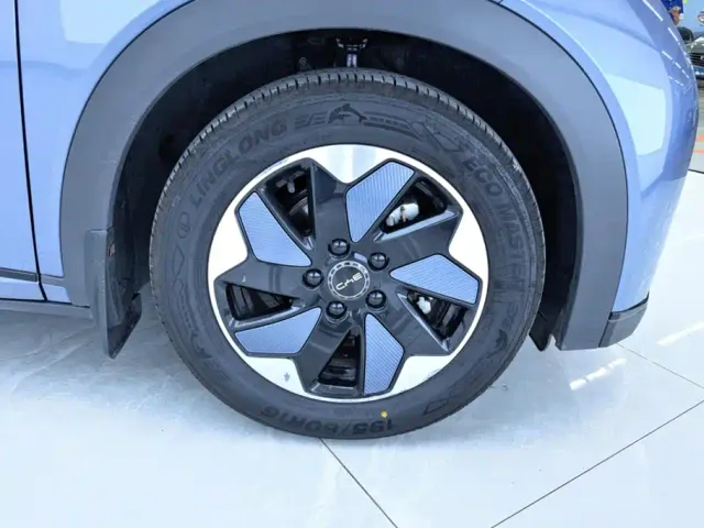 BYD Dolphin — Фото автомобиля 6