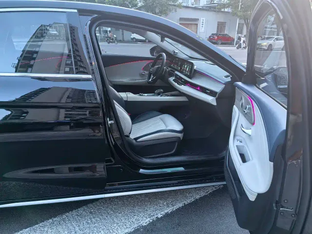 Chery Arrizo 8 — Фото автомобиля 10