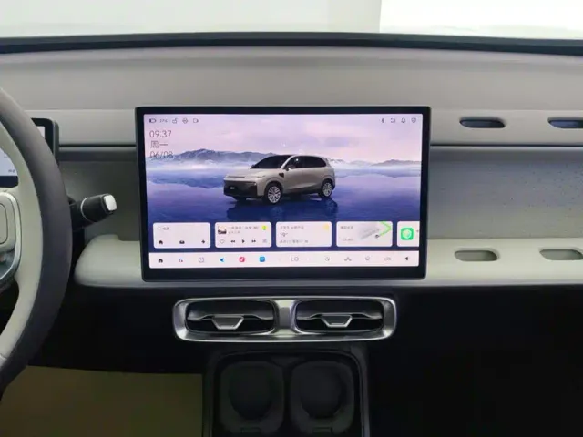 Leapmotor B10 — Фото автомобиля 13