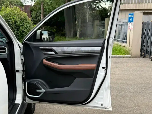 Geely Vision X6 — Фото автомобиля 6