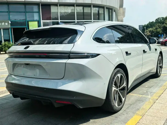 Nio ET5 Touring — Фото автомобиля 14
