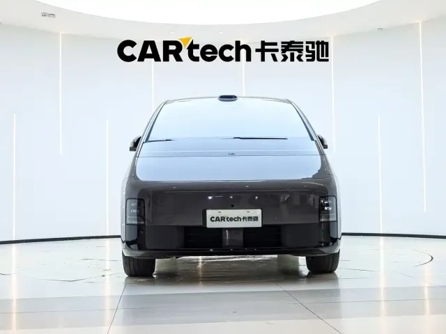 Li Auto MEGA — Фото автомобиля 4
