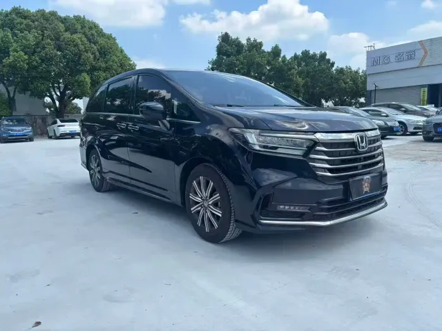Honda Odyssey — Фото автомобиля 6