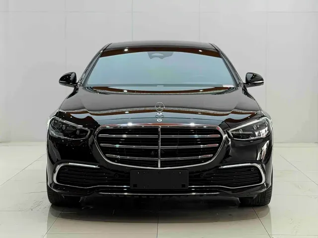 Mercedes-Benz S-Class — Фото автомобиля 2
