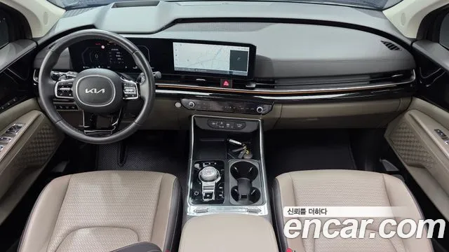 Kia Carnival Generation 4 — Фото автомобиля 9