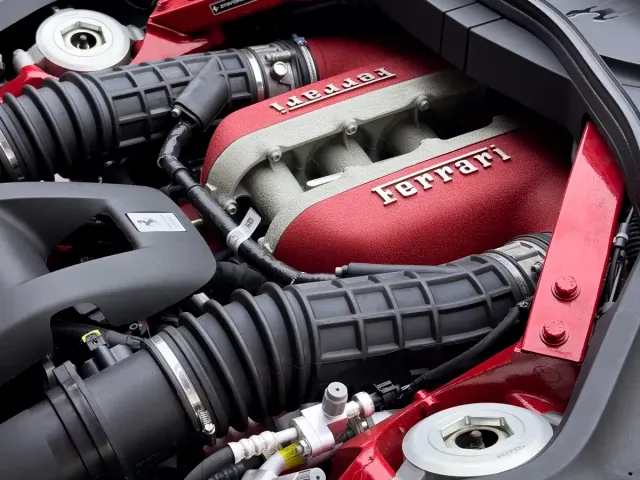 Ferrari Purosangue — Фото автомобиля 11