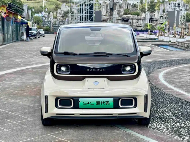Baojun KiWi EV — Фото автомобиля 4