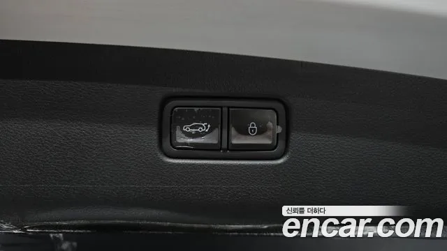 Genesis GV70 — Фото автомобиля 26