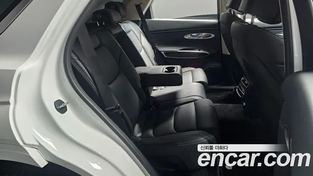Genesis GV70 2.5T Бензин AWD — Фото автомобиля 12