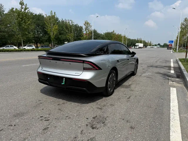 Xpeng P7+ — Фото автомобиля 16