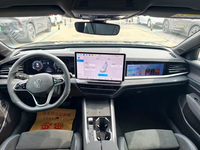 Volkswagen Passat — Фото автомобиля 6