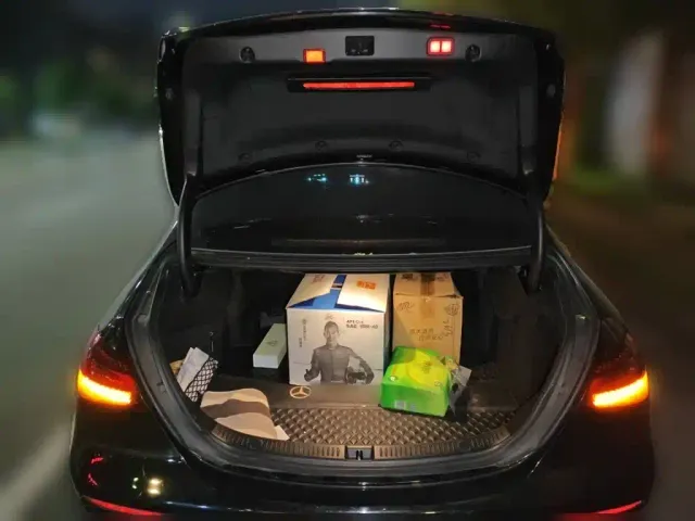 Mercedes-Benz E-Class — Фото автомобиля 15