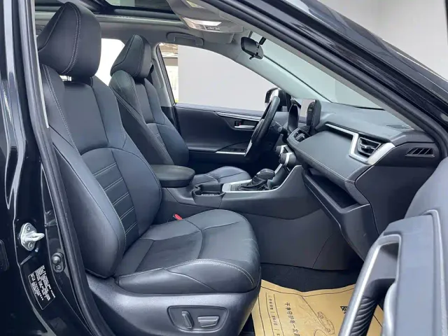 Toyota Wildlander — Фото автомобиля 17