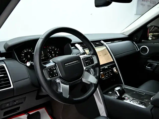 Land Rover Discovery — Фото автомобиля 15