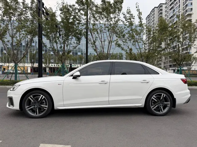 Audi A4L — Фото автомобиля 7