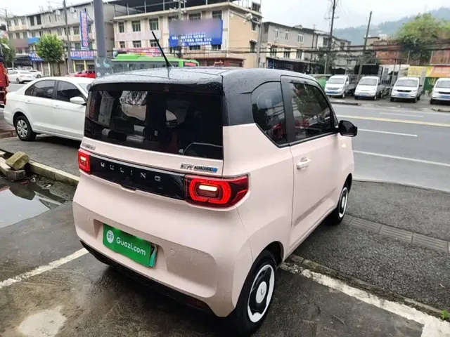 Wuling Hongguang Mini EV — Фото автомобиля 6