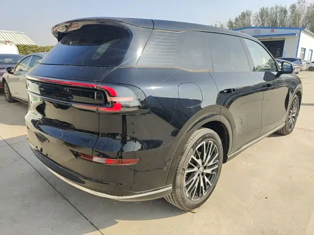 Changan Qiyuan Q07 — Фото автомобиля 6