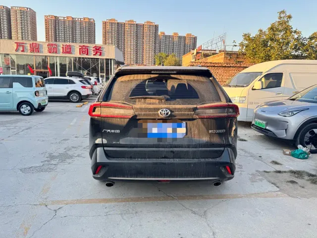 Toyota Wildlander — Фото автомобиля 8