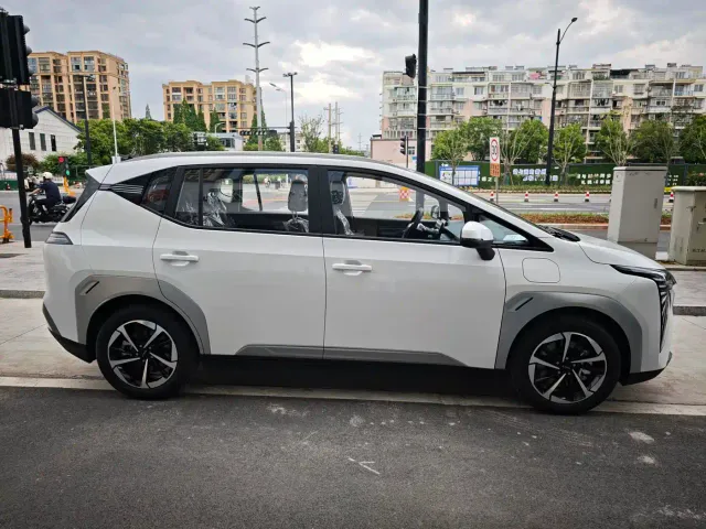 GAC Aion Y — Фото автомобиля 3