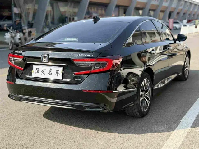 Honda Accord — Фото автомобиля 15