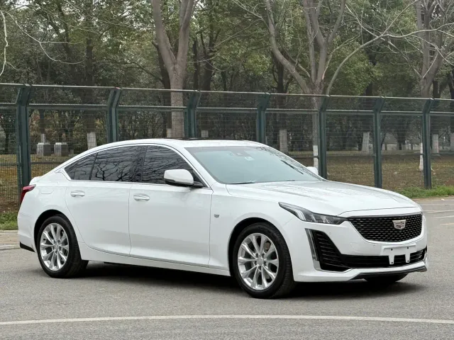 Cadillac CT5 — Фото автомобиля 3
