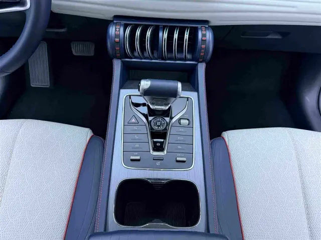 BYD Yuan PLUS — Фото автомобиля 11
