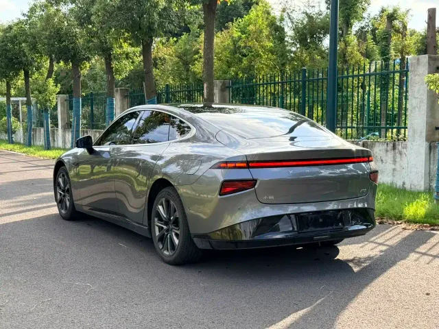 Xpeng P7 — Фото автомобиля 6