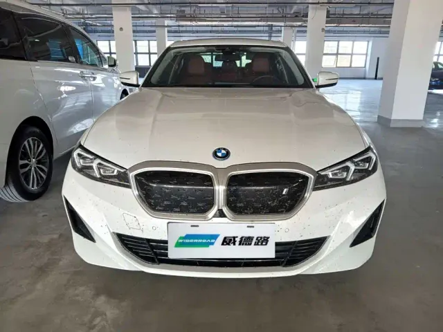 BMW i3 — Фото автомобиля 2