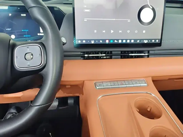 Haval Xiaolong MAX — Фото автомобиля 9
