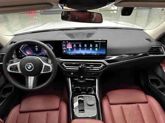 BMW 3 Series — Фото автомобиля 7