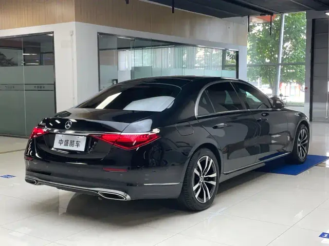 Mercedes-Benz S-Class — Фото автомобиля 27