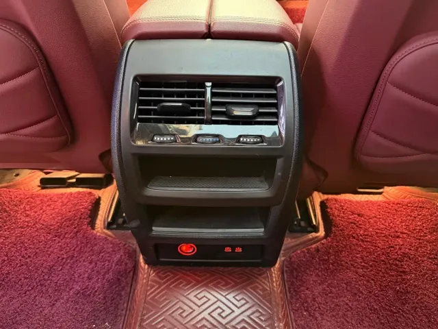 BMW X5 — Фото автомобиля 10
