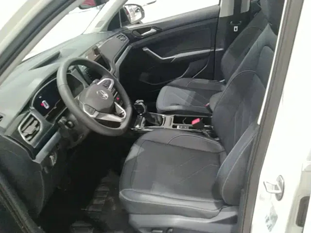 Volkswagen Tharu — Фото автомобиля 14