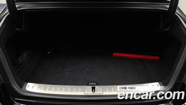 Genesis G90 Бензин 3.5 турбо AWD — Фото автомобиля 20
